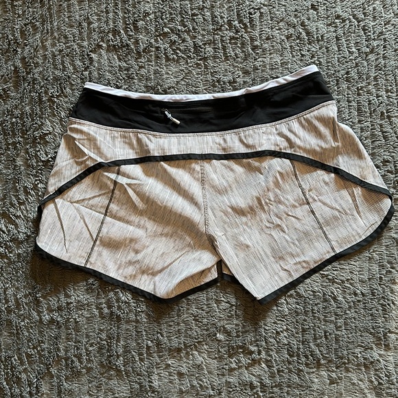 Lululemon Run Times - Picture 2 of 5